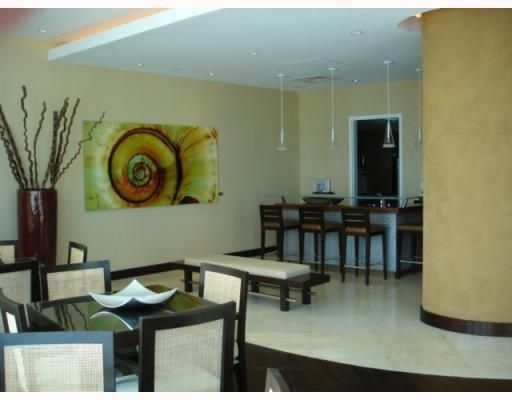 Aquazul - Luxury Condo Interior