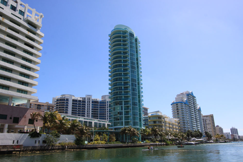 6000 Indian Creek - Luxury Condo Interior