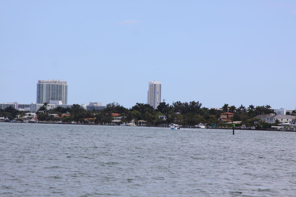 1800 Club - Luxury Condo Interior