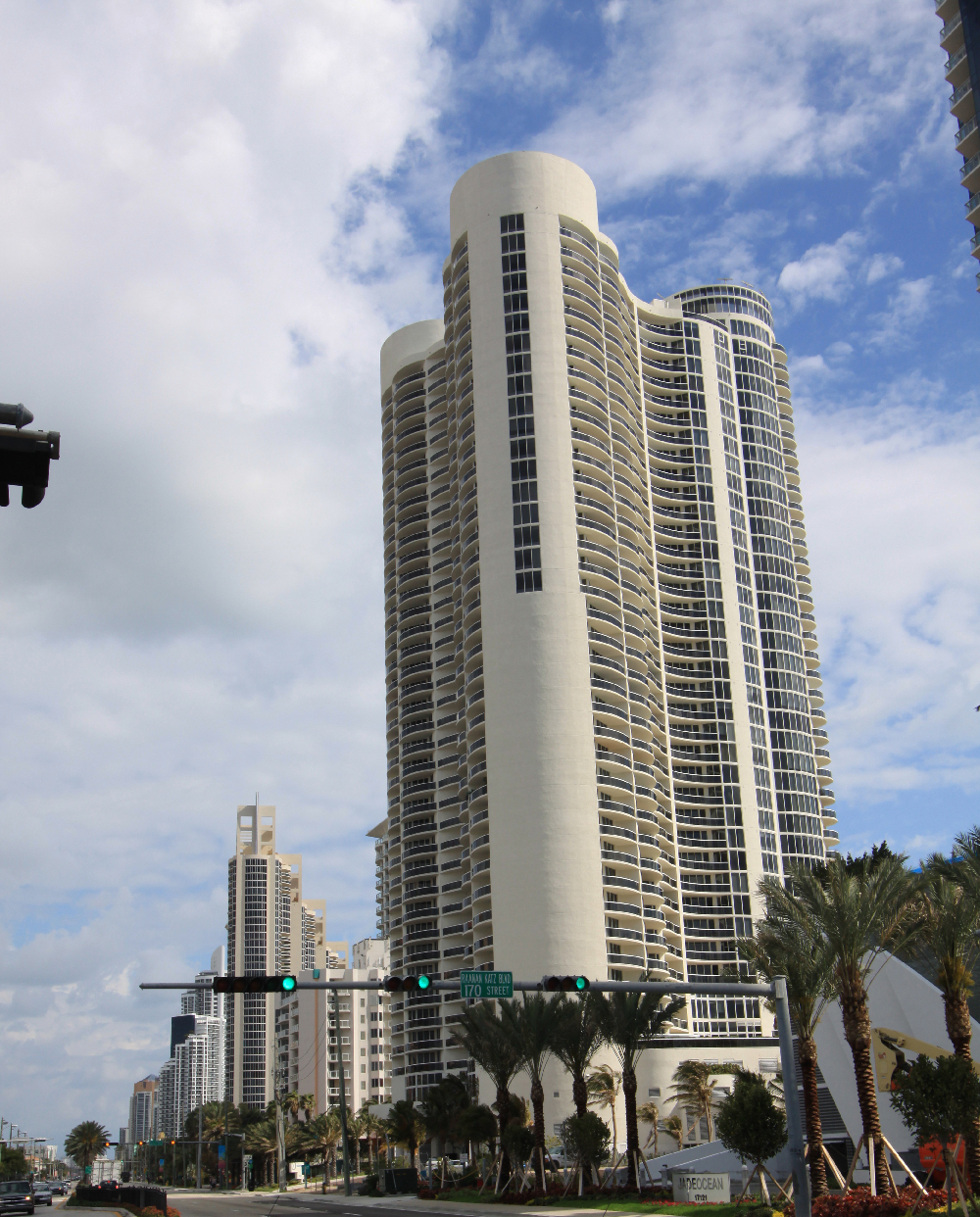 Ocean Iv - Luxury Condo Interior