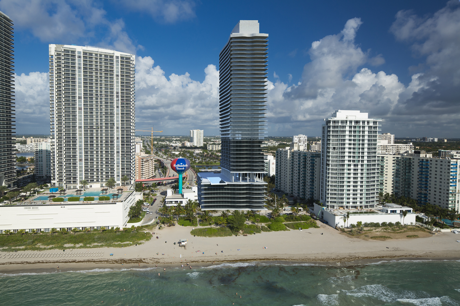 Hyde Beach - Luxury Condo Interior