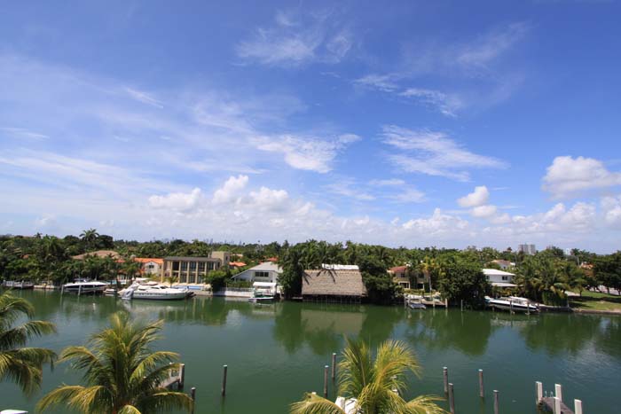 Aqua At Allison Island - Townhomes - Luxury Condo Interior