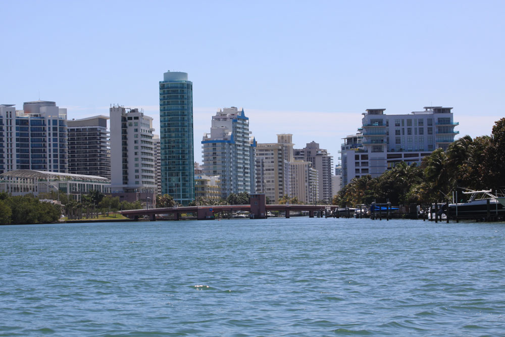 6000 Indian Creek - Luxury Condo Interior