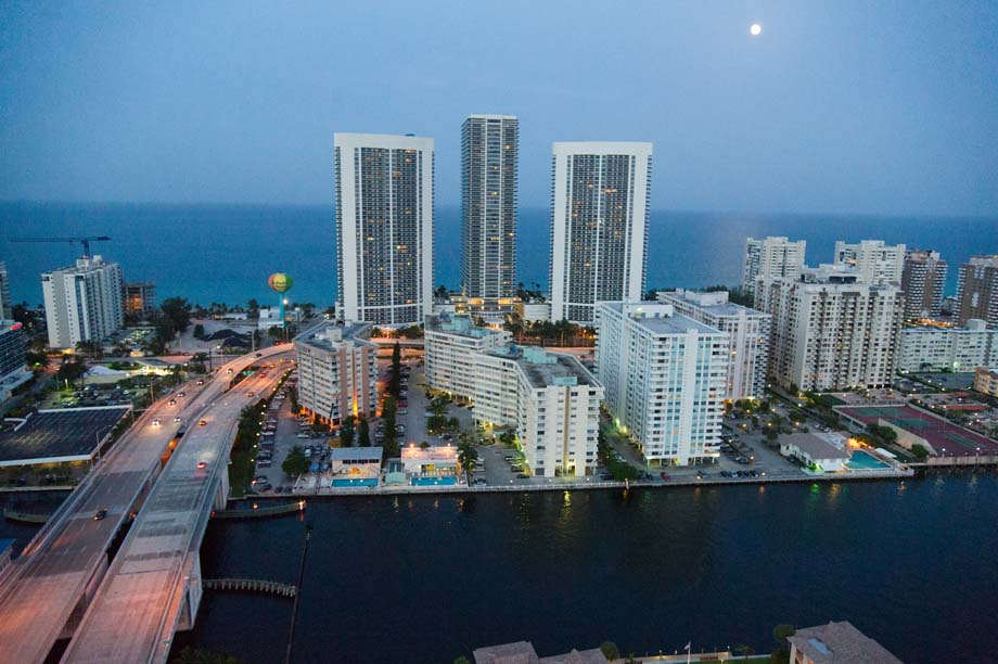Beachwalk - Luxury Condo Interior