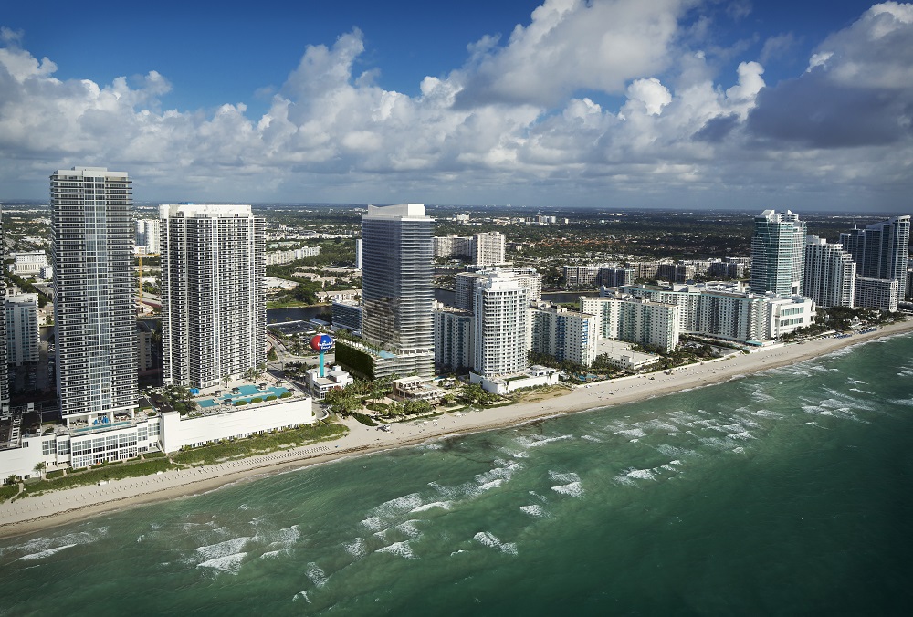 Hyde Beach - Luxury Condo Interior
