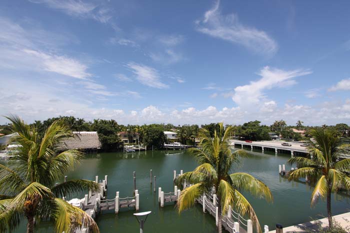 Aqua At Allison Island - Townhomes - Luxury Condo Interior