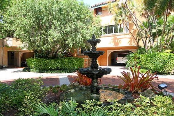 L'Hermitage - Luxury Condo Interior