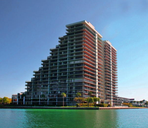 1000 Venetian - Luxury Condo Interior