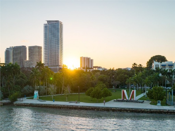 Jean-georges Miami Tropic Residences - Luxury Condo Interior