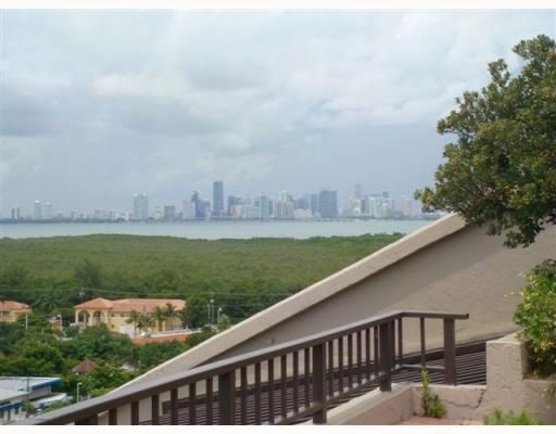 Key Colony I Tidemark - Luxury Condo Interior