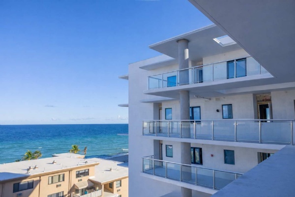 Eturna Beachside - Luxury Condo Interior