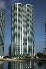 900 Biscayne - Photo Thumbnail